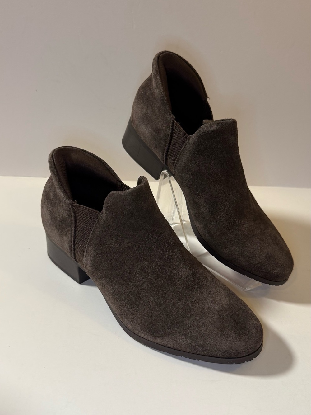 Kenneth Cole Reaction Women's Dark Brown Suede Ankle Booties
